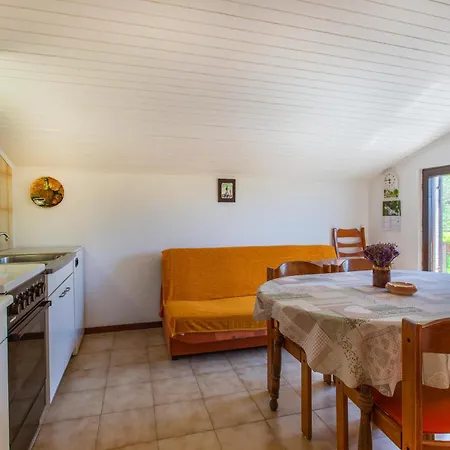 2 Bedroom Stunning In Apartment Secovlje