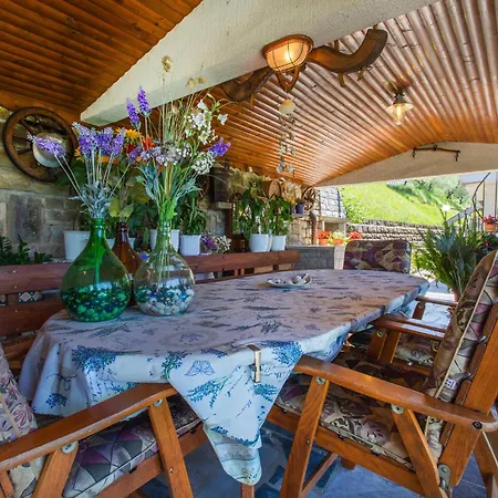 Apartment 2 Bedroom Stunning In Secovlje