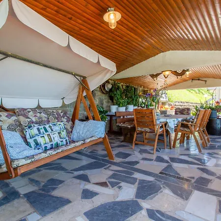 2 Bedroom Stunning In